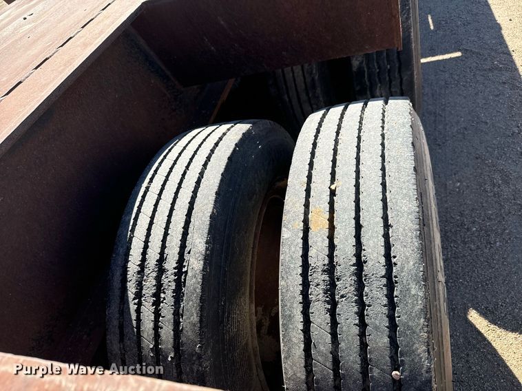 image for item DO1760 2008 Monarch drop deck oilfield trailer 