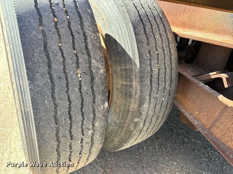 image for item DO1760 2008 Monarch drop deck oilfield trailer 