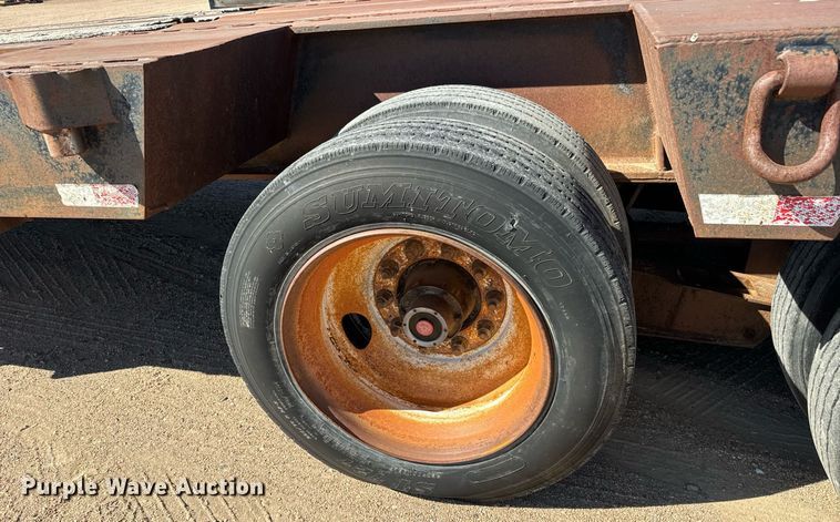 image for item DO1760 2008 Monarch drop deck oilfield trailer 