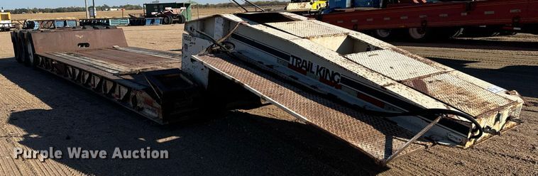 image for item DO1761 1983 Trail King  1552-4800 lowboy equipment trailer