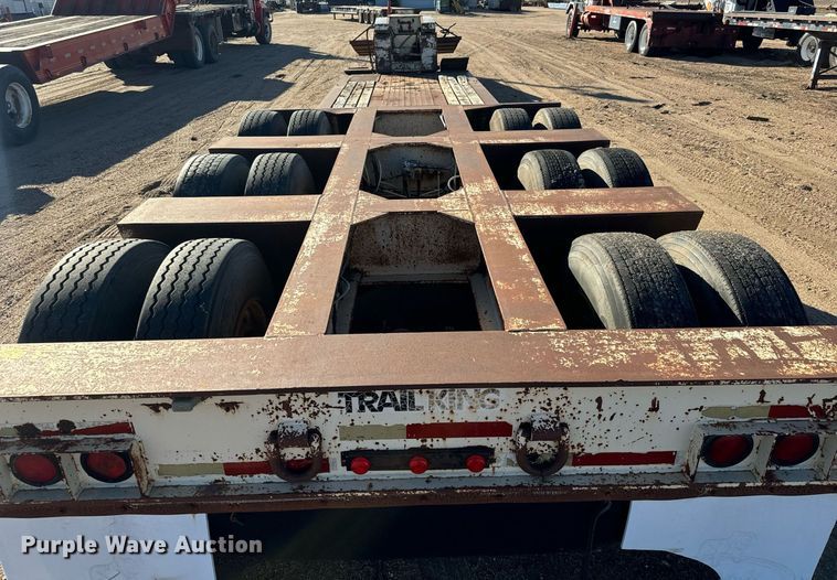 image for item DO1761 1983 Trail King  1552-4800 lowboy equipment trailer