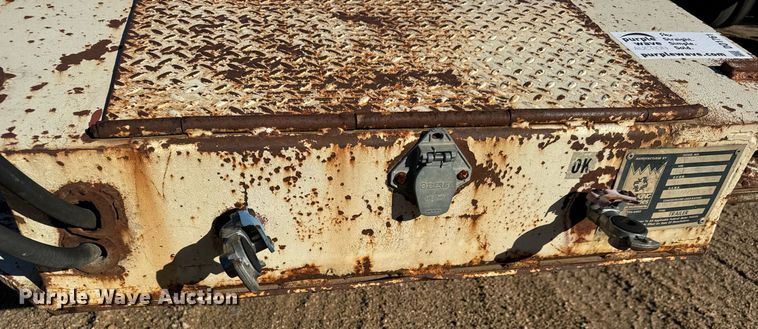 image for item DO1761 1983 Trail King  1552-4800 lowboy equipment trailer