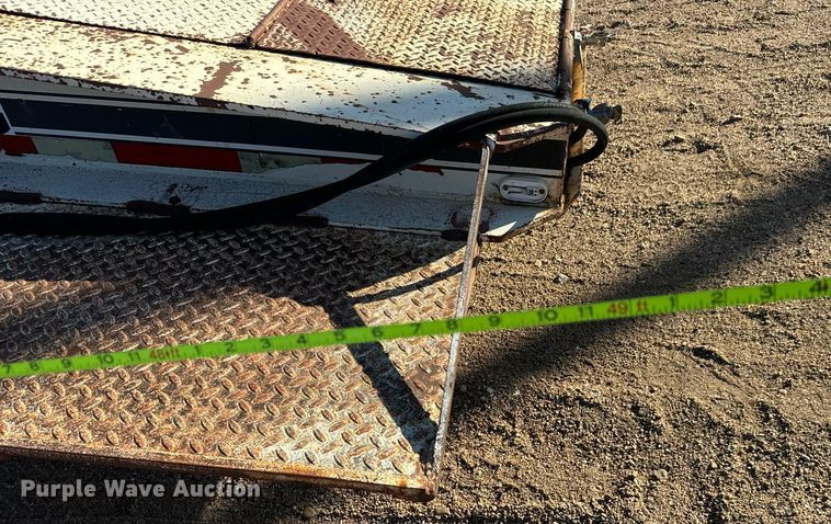 image for item DO1761 1983 Trail King  1552-4800 lowboy equipment trailer