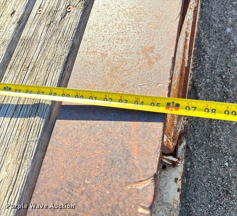 image for item DO1761 1983 Trail King  1552-4800 lowboy equipment trailer