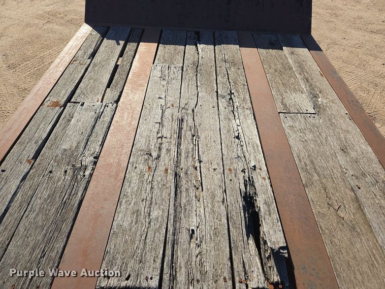 image for item DO1762 2005 Atoka 40-OFLB-60-4 drop deck oilfield trailer