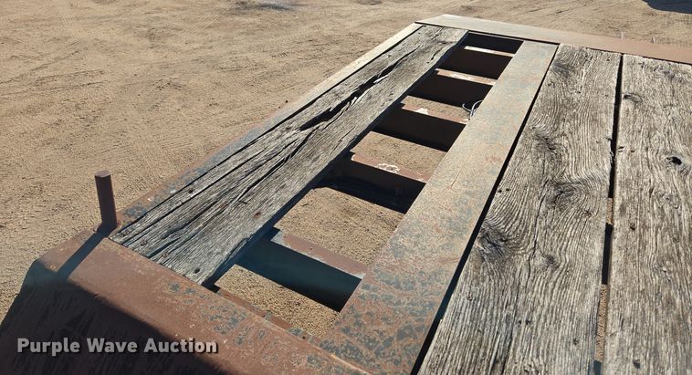 image for item DO1762 2005 Atoka 40-OFLB-60-4 drop deck oilfield trailer