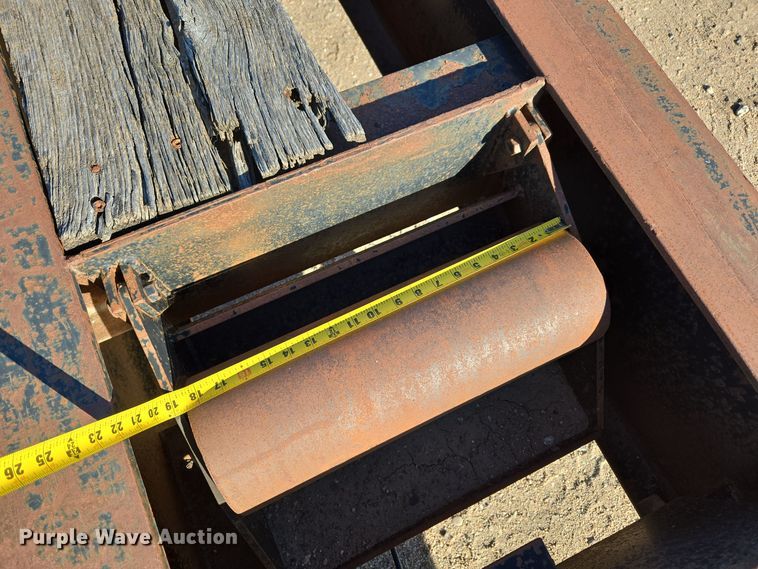 image for item DO1762 2005 Atoka 40-OFLB-60-4 drop deck oilfield trailer