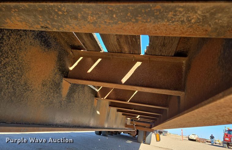 image for item DO1762 2005 Atoka 40-OFLB-60-4 drop deck oilfield trailer