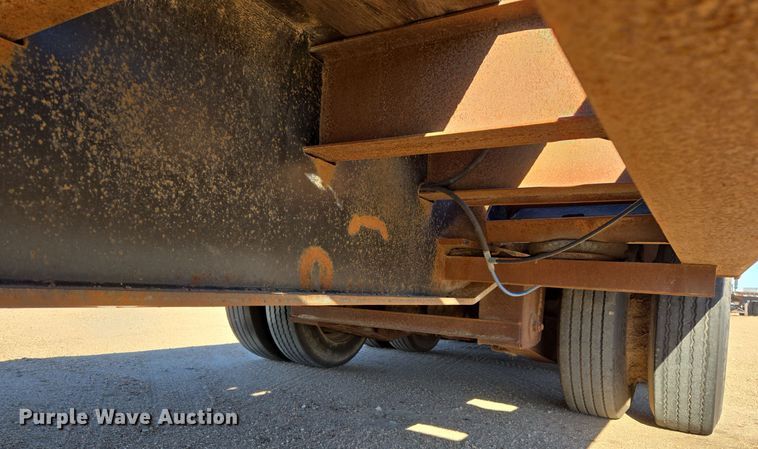 image for item DO1762 2005 Atoka 40-OFLB-60-4 drop deck oilfield trailer