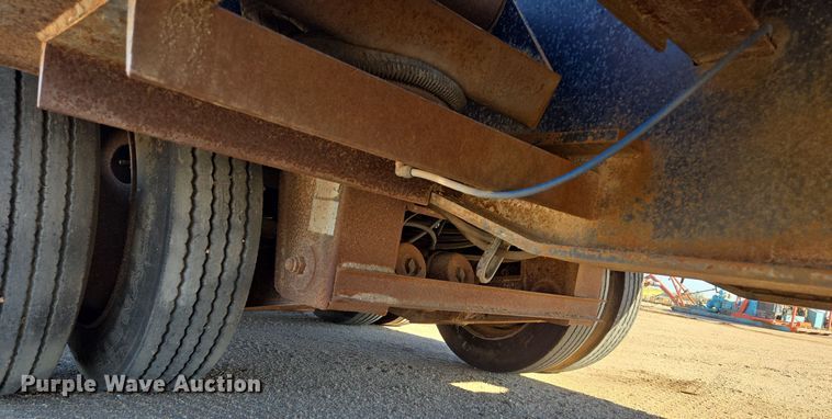 image for item DO1762 2005 Atoka 40-OFLB-60-4 drop deck oilfield trailer