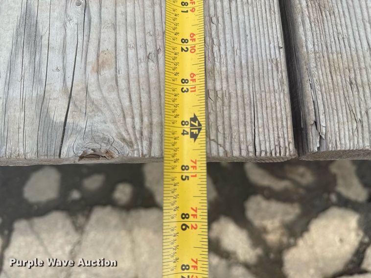 image for item DO7614 2003 International  4300 truck cab and chassis