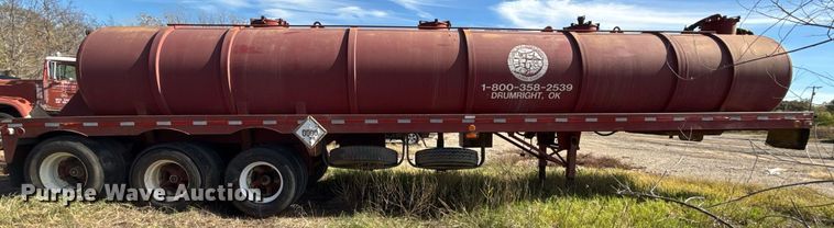 image for item DO7633 2000 Shop built 150B tank trailer