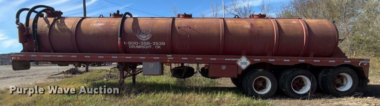 image for item DO7633 2000 Shop built 150B tank trailer