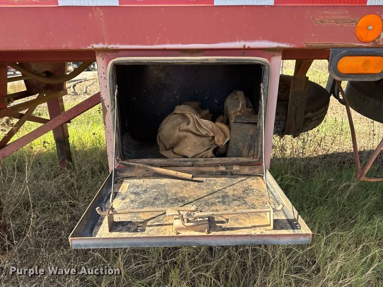 image for item DO7633 2000 Shop built 150B tank trailer