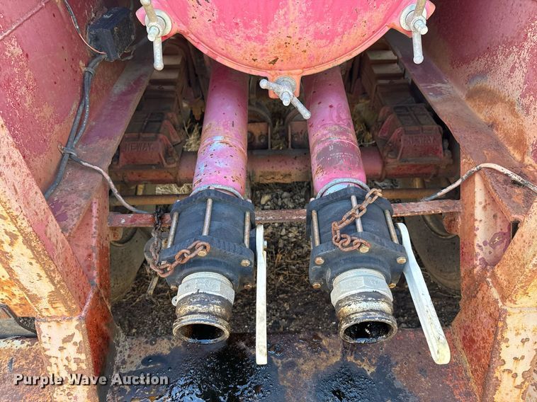 image for item DO7633 2000 Shop built 150B tank trailer