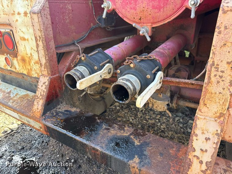 image for item DO7633 2000 Shop built 150B tank trailer