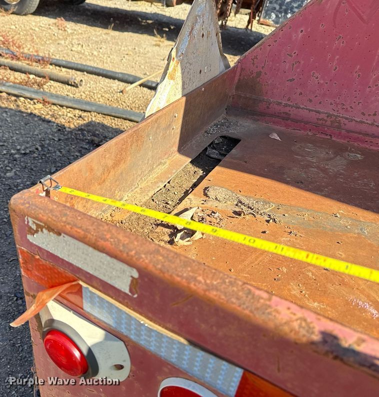 image for item DO7633 2000 Shop built 150B tank trailer