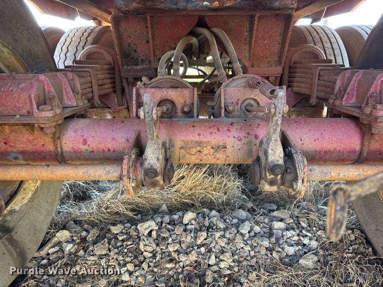 image for item DO7633 2000 Shop built 150B tank trailer