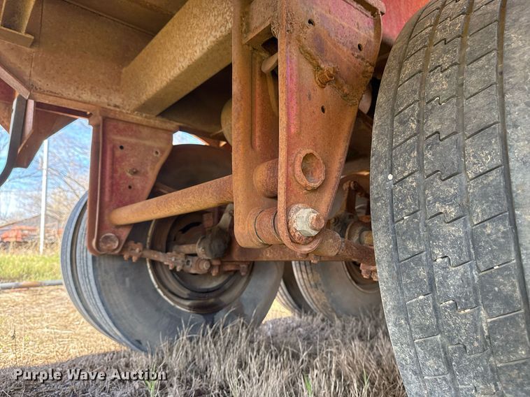image for item DO7633 2000 Shop built 150B tank trailer