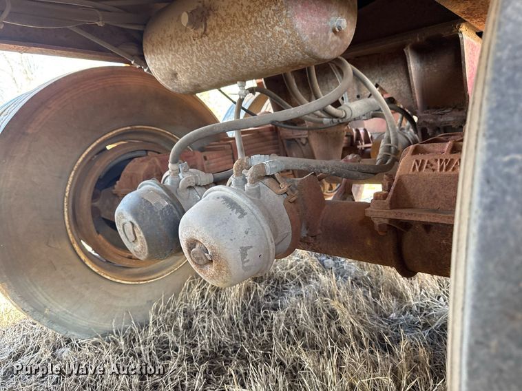 image for item DO7633 2000 Shop built 150B tank trailer