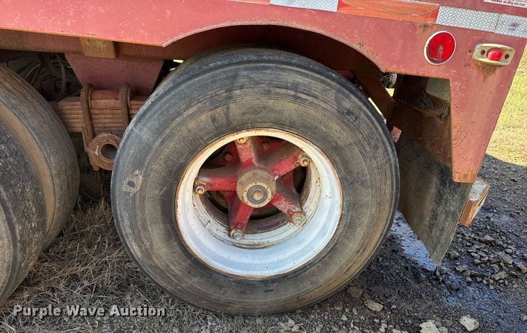 image for item DO7633 2000 Shop built 150B tank trailer