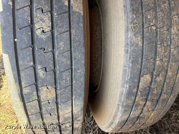 image for item DO7633 2000 Shop built 150B tank trailer