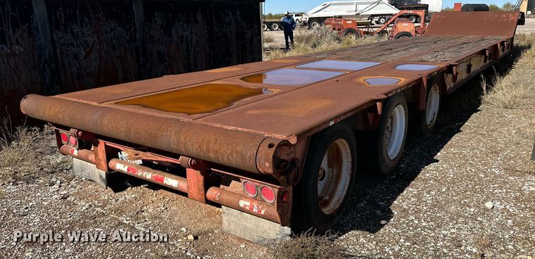 image for item DP5940 2007 Holden oilfield trailer