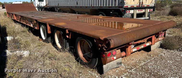 image for item DP5940 2007 Holden oilfield trailer