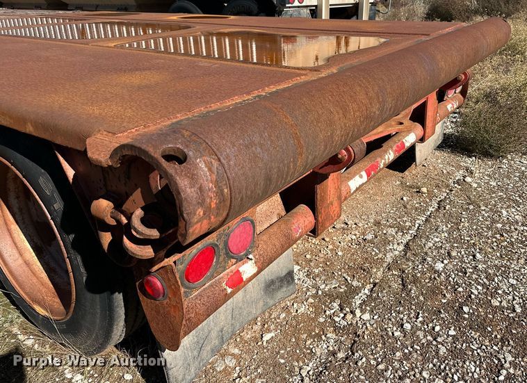 image for item DP5940 2007 Holden oilfield trailer