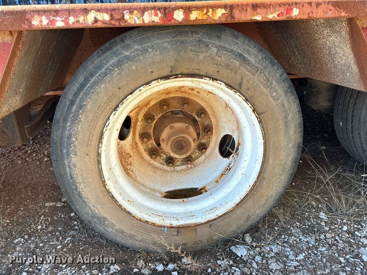 image for item DP5940 2007 Holden oilfield trailer