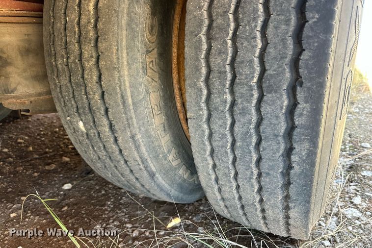 image for item DP5940 2007 Holden oilfield trailer