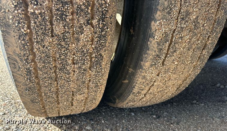 image for item DP5993 2014 Great Dane refrigerated van trailer