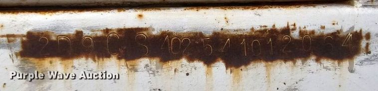 image for item DQ3140 1985 Lowen bottom dump trailer