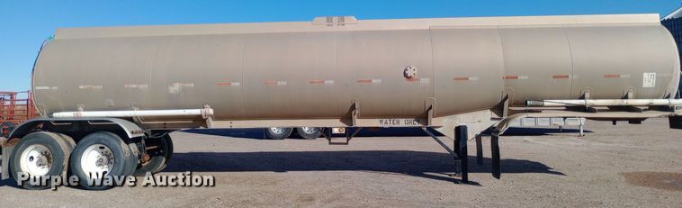 image for item DQ3141 1984 Vim tank trailer