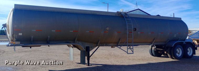 image for item DQ3141 1984 Vim tank trailer