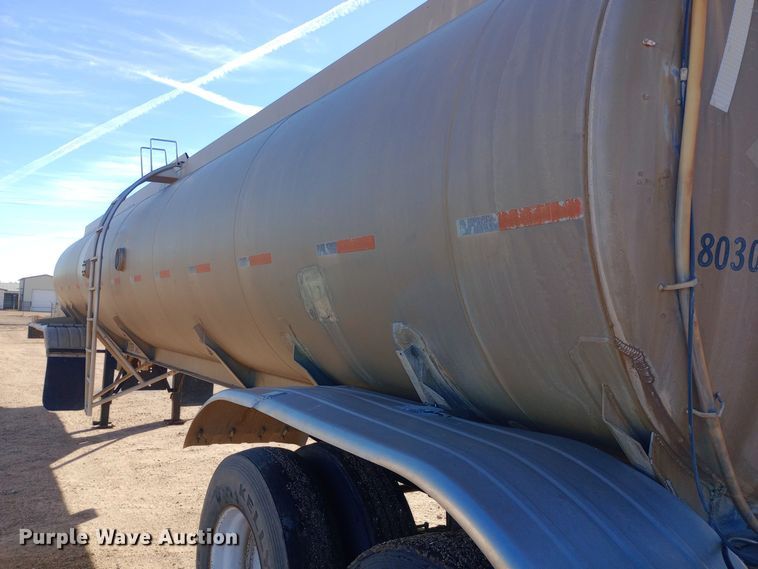 image for item DQ3141 1984 Vim tank trailer