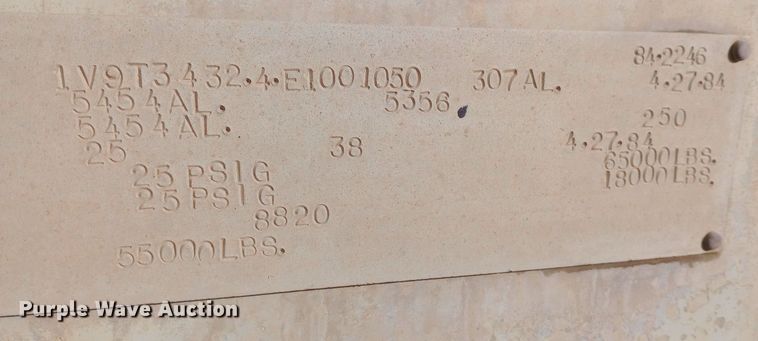 image for item DQ3141 1984 Vim tank trailer