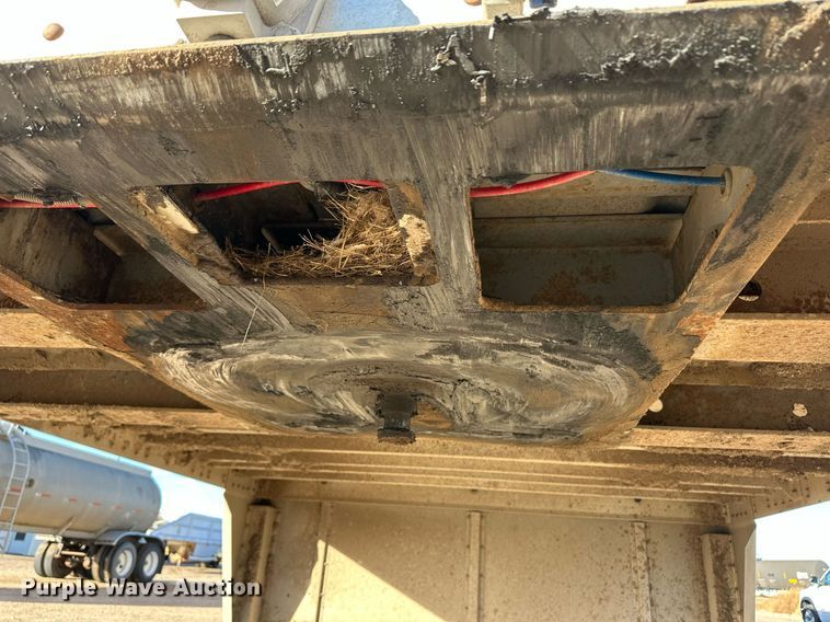 image for item DQ3143 2009 Wilson PSDCL-402 livestock trailer