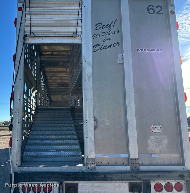 image for item DQ3143 2009 Wilson PSDCL-402 livestock trailer