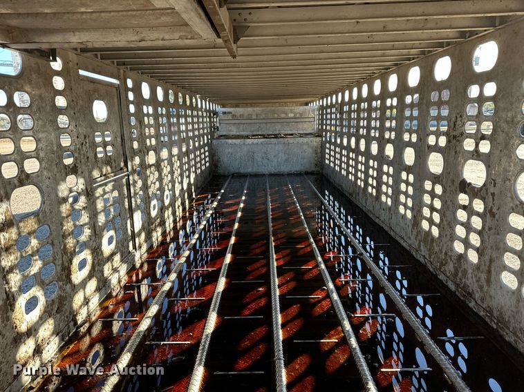image for item DQ3143 2009 Wilson PSDCL-402 livestock trailer