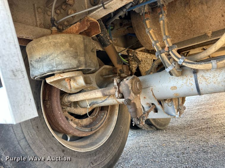 image for item DQ3143 2009 Wilson PSDCL-402 livestock trailer