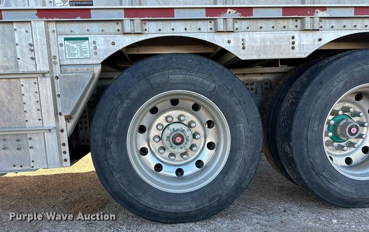 image for item DQ3143 2009 Wilson PSDCL-402 livestock trailer
