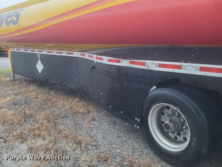 image for item DQ3687 2019 MACLTT ASE-9500-2S-406 tank trailer