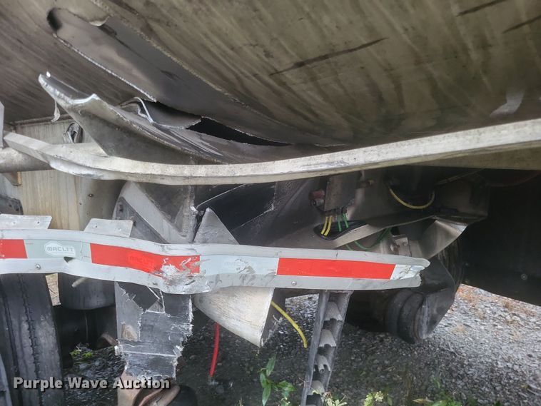 image for item DQ3687 2019 MACLTT ASE-9500-2S-406 tank trailer