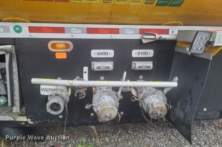 image for item DQ3687 2019 MACLTT ASE-9500-2S-406 tank trailer