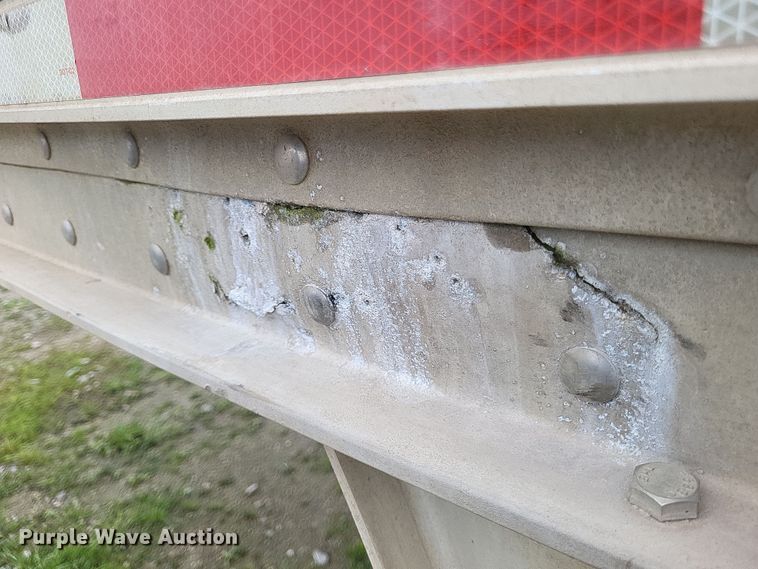 image for item DQ3769 2001 Wilson Hopper Bottom grain trailer