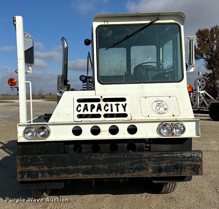 image for item DT2199 Capacity TJ5000 yard truck