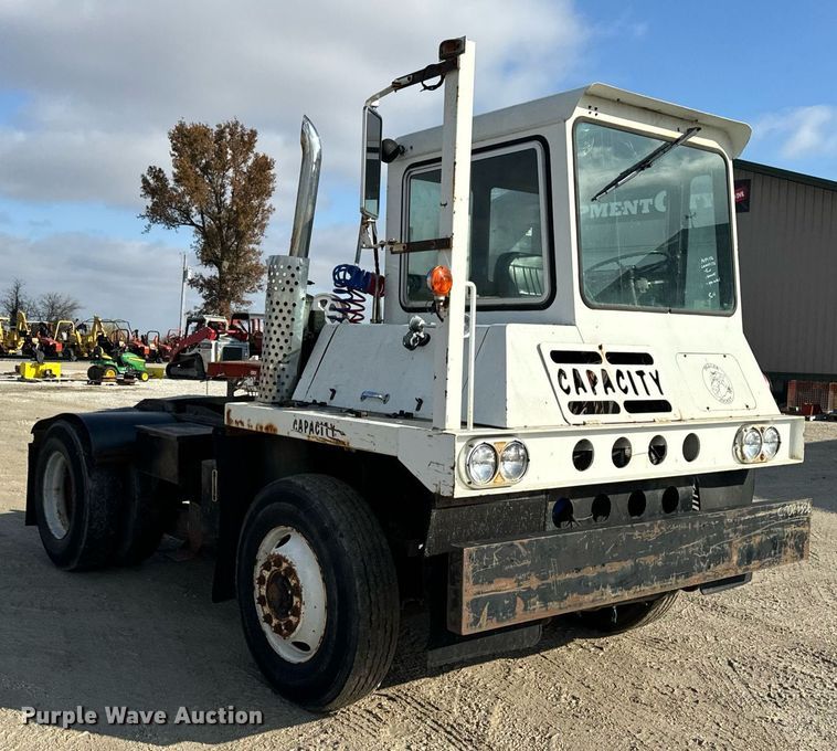 image for item DT2199 Capacity TJ5000 yard truck