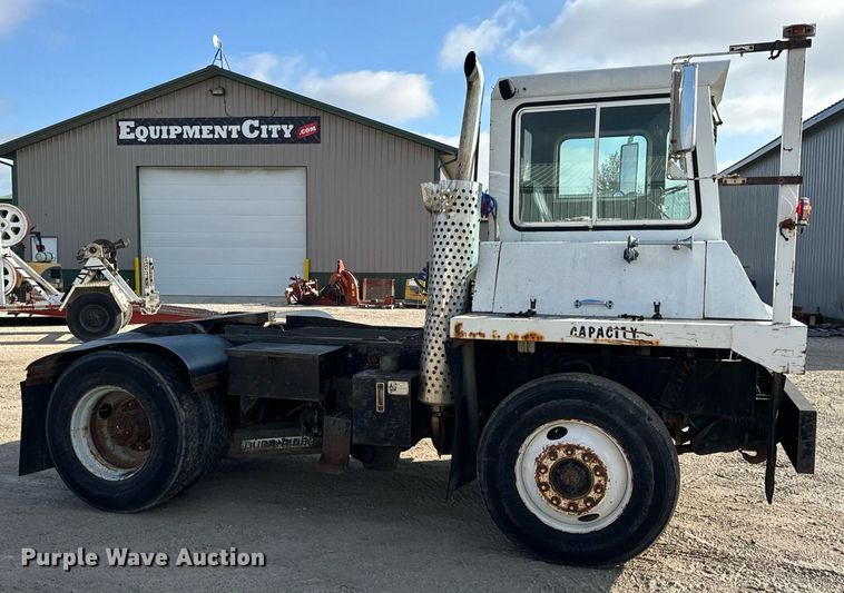 image for item DT2199 Capacity TJ5000 yard truck