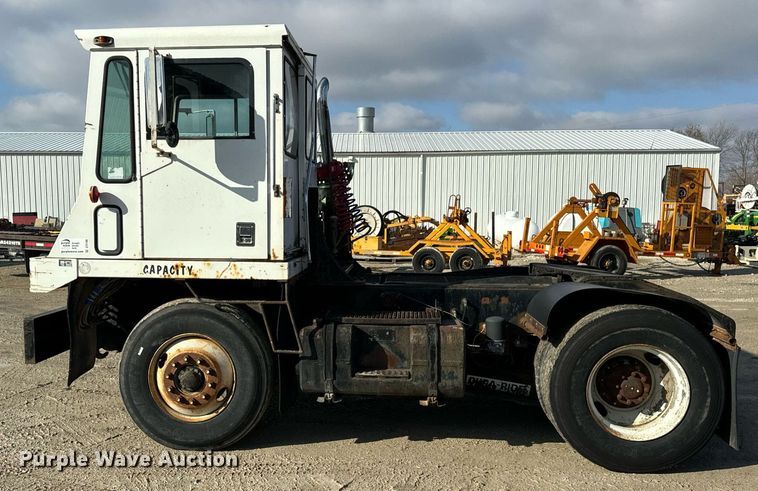 image for item DT2199 Capacity TJ5000 yard truck